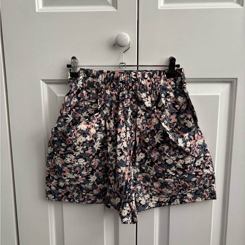 Uniqlo Floral High Waist Women's Shorts - Pink, Blue, White